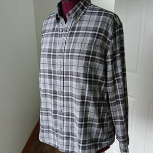 Eddie Bauer Eddie's Favorite Flannel Relaxed Fit Shirt Lg lt grey plaid comfy